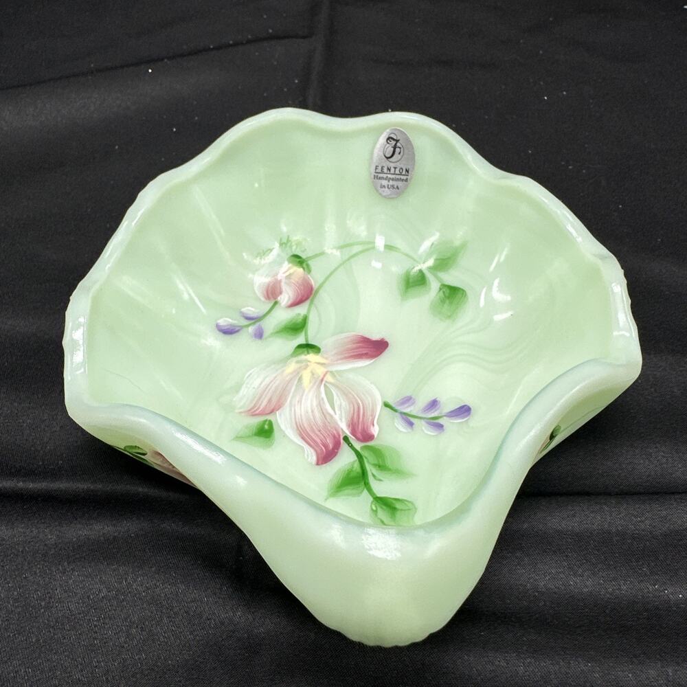 Fenton Art Glass Green Clam Shell Nut Dish Hand Painted Flowers Signed Jewelry